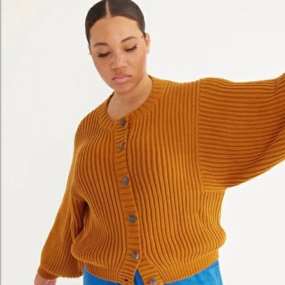 Misha & Puff wool sweater with buttons. Never worn. - Picture 7 of 8